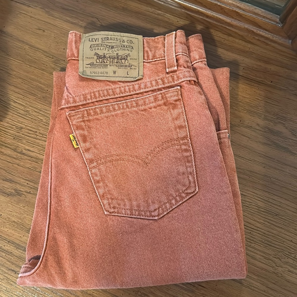Vintage Levi size 27